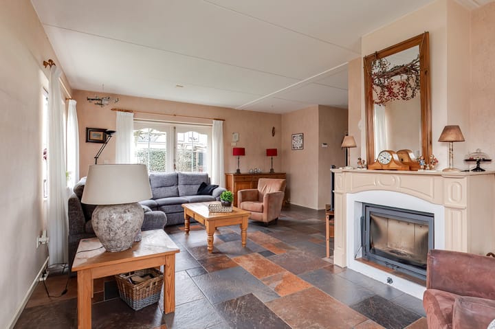 Photo 12 of Parallelweg 16