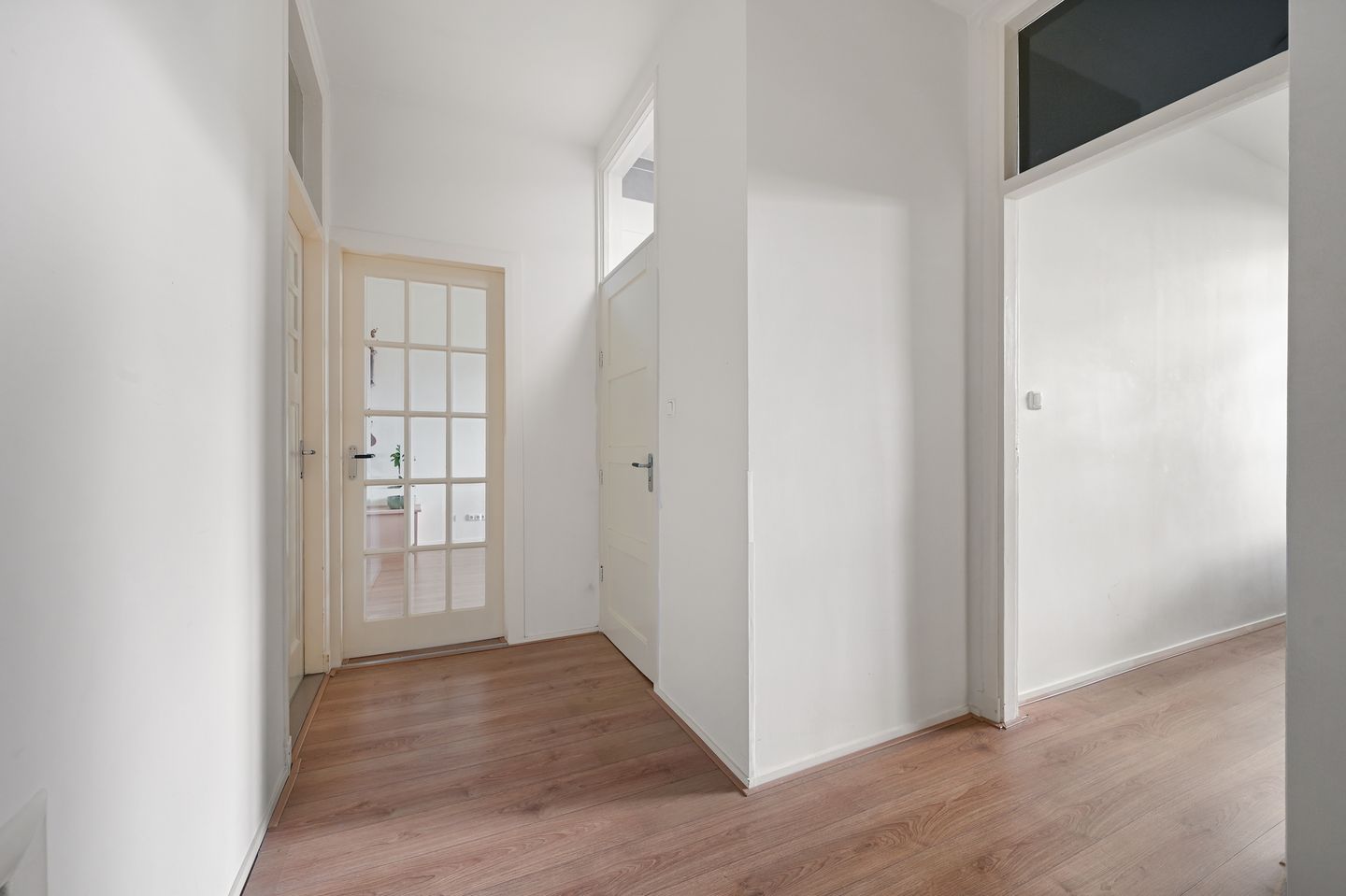 Photo 4 of Caan van Necklaan 90