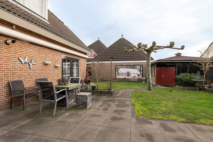 Photo 38 of Parallelweg 16