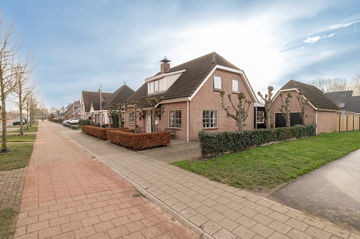 Photo 41 of Parallelweg 16