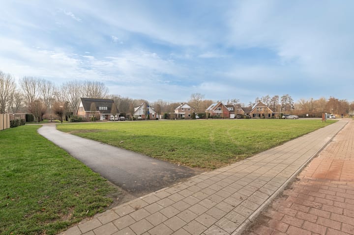 Photo 43 of Parallelweg 16