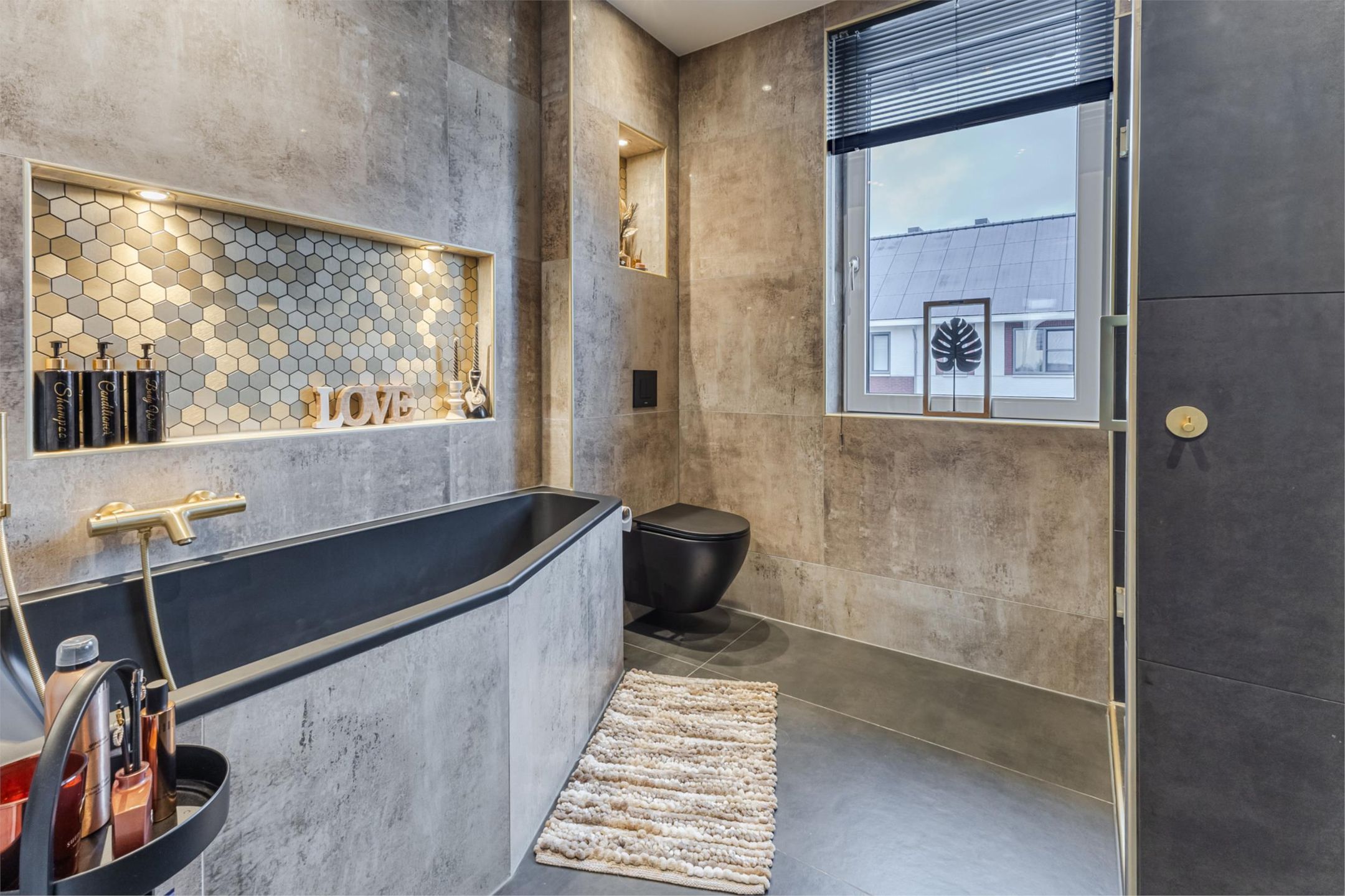 Photo 30 of Esther Vergeerstraat 39