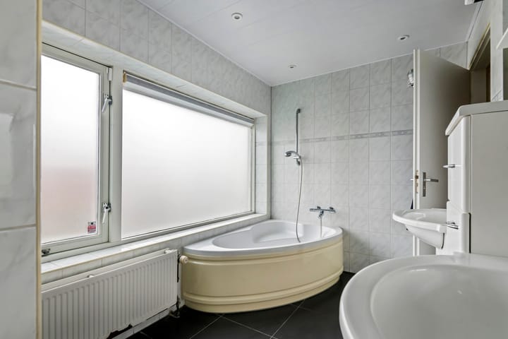 Foto 39 van Adelsweg 14