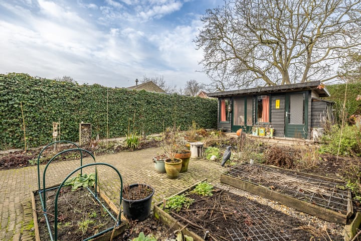 Foto 34 van Burgemeester Sterkstraat 9