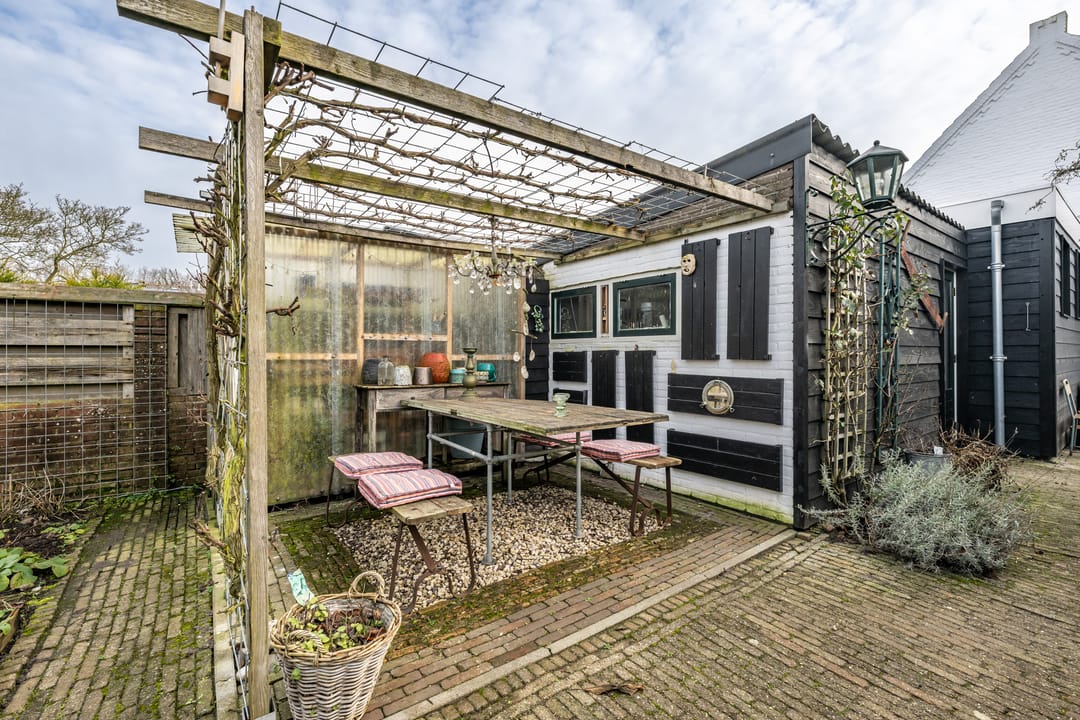 Photo 38 of Burgemeester Sterkstraat 9