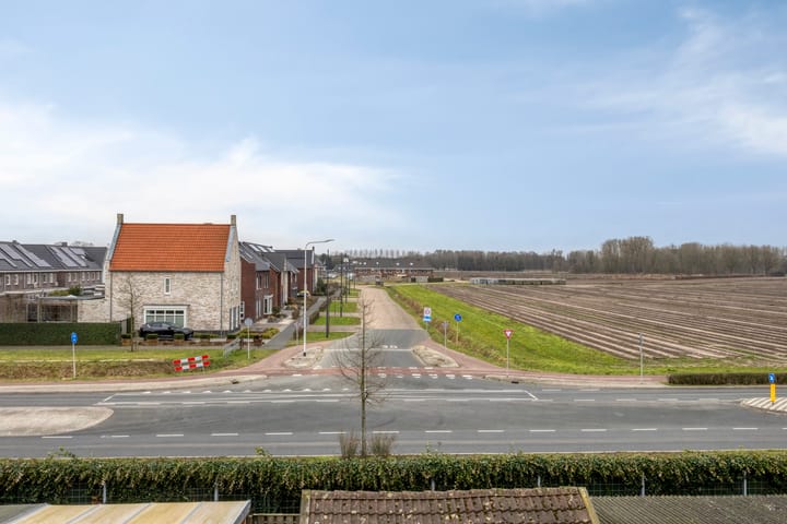 Foto 28 van Leliestraat 52