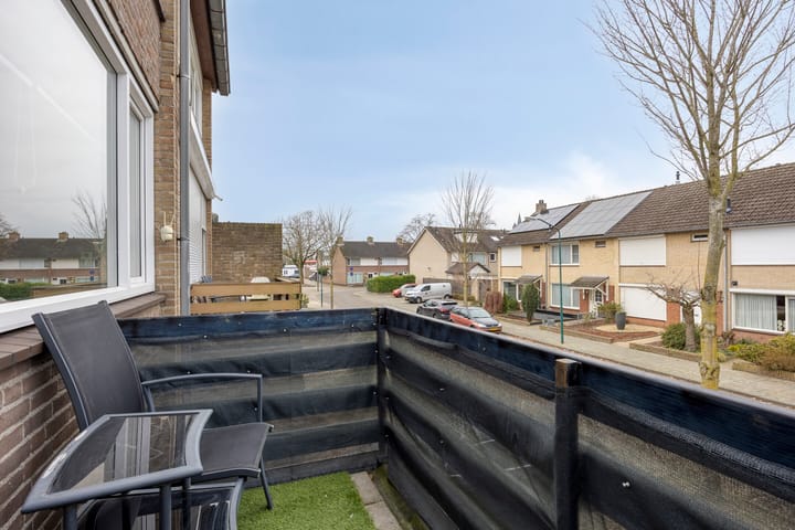 Foto 19 van Leliestraat 52