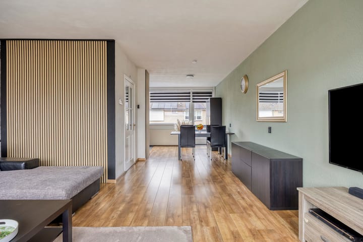 Foto 12 van Leliestraat 52