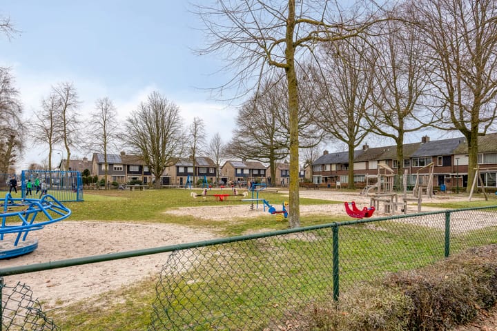 Foto 44 van Leliestraat 52