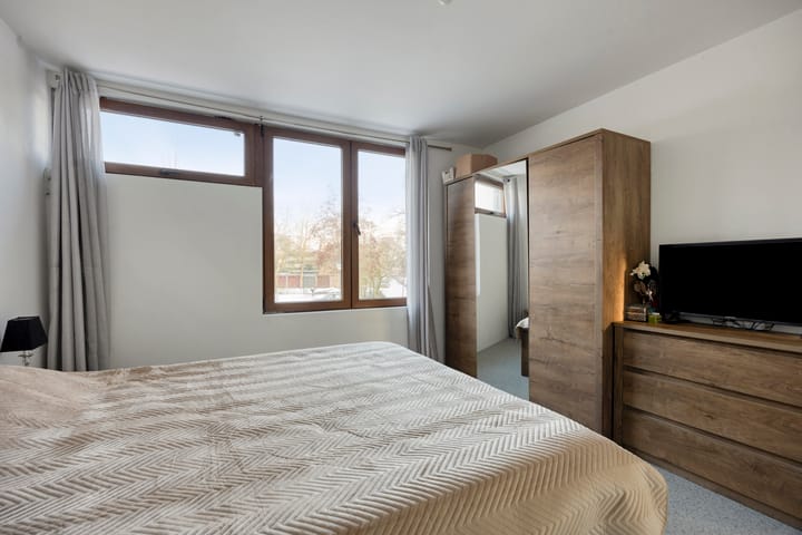 Foto 15 van Heldringstraat 2