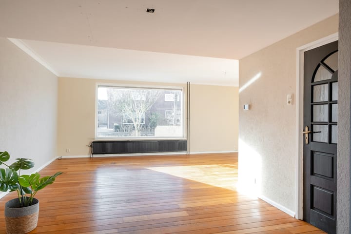 Photo 9 of Oldenzaalsestraat 56