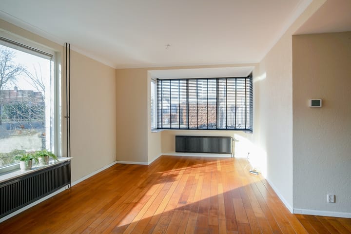 Photo 11 of Oldenzaalsestraat 56