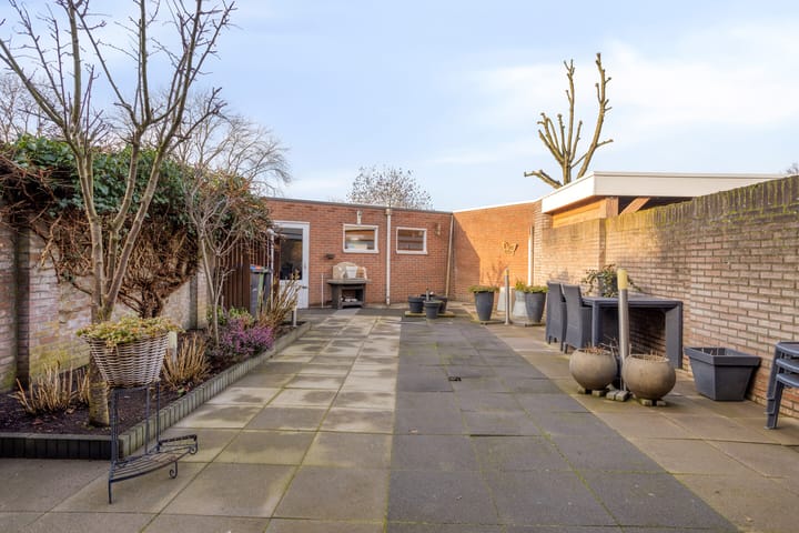 Photo 8 of Van Hogendorpplein 45