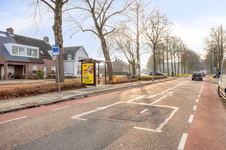 Photo 42 of Van Hogendorpplein 45