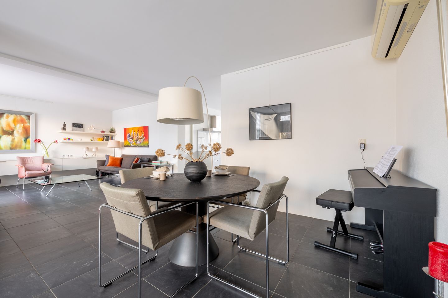 Photo 14 of Koninginnekruid 16