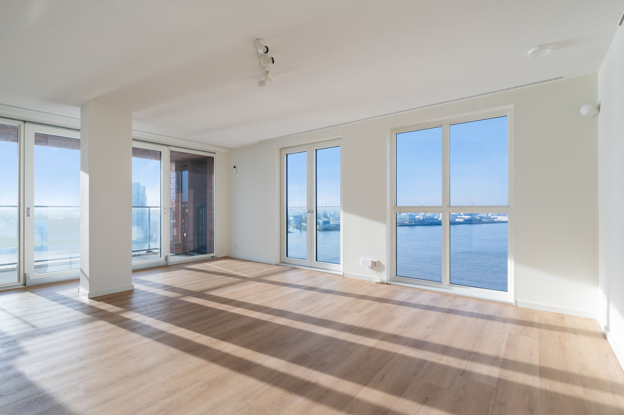 Photo 15 of Müllerkade 821