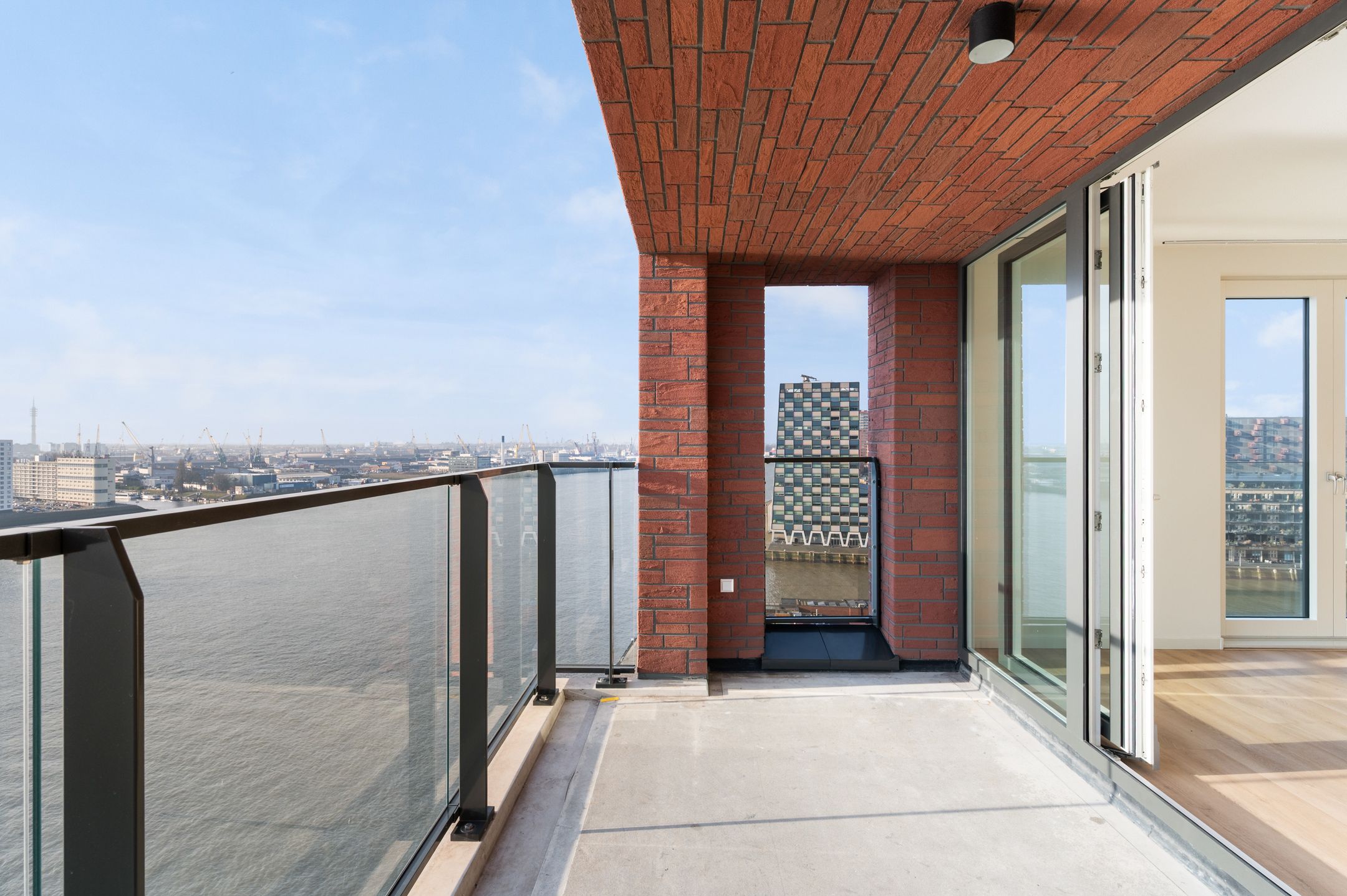 Photo 21 of Müllerkade 821