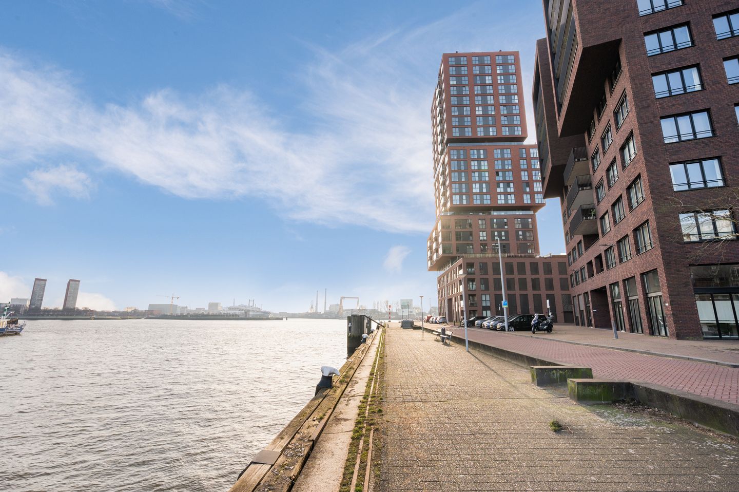 Photo 44 of Müllerkade 821