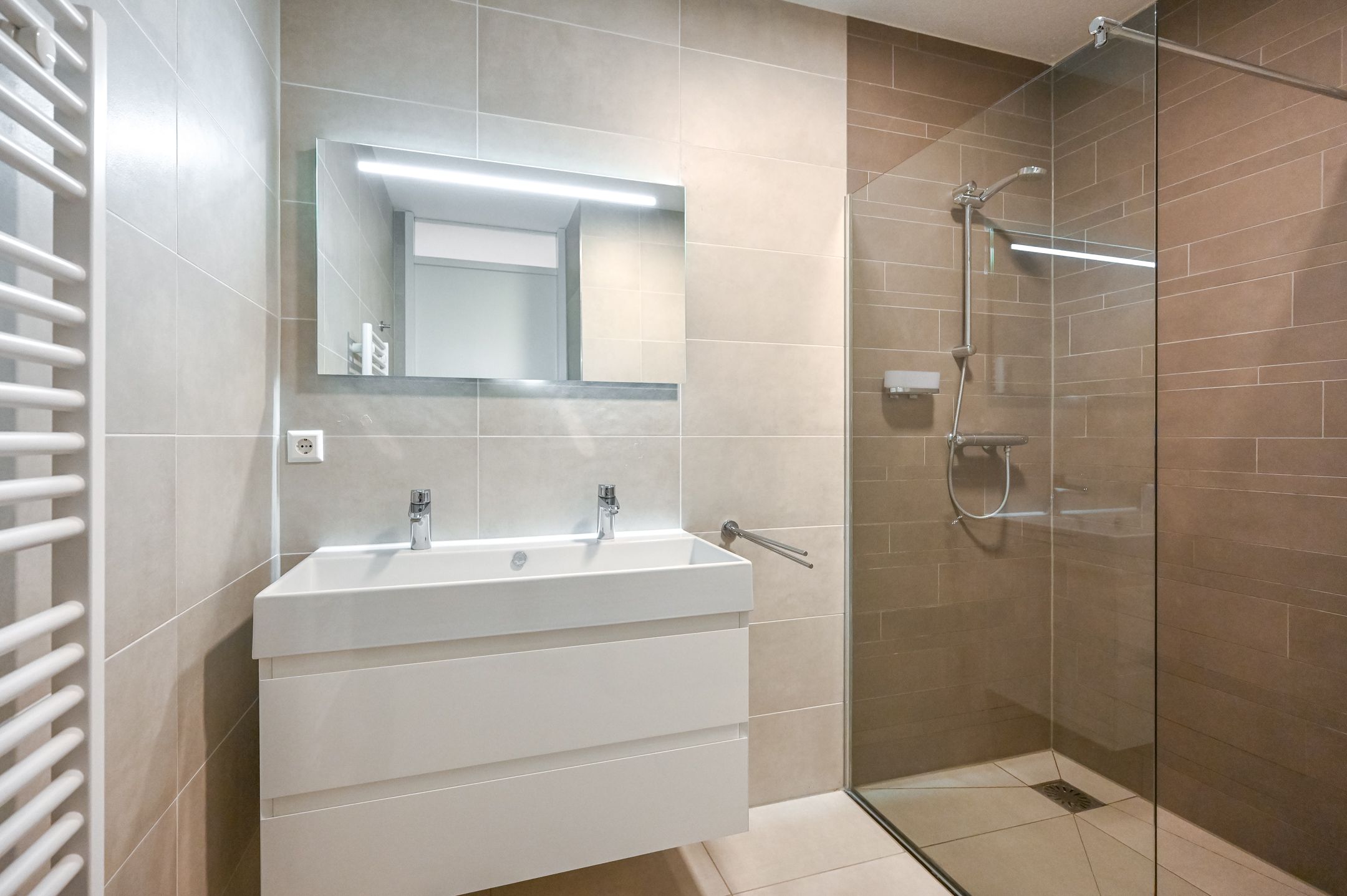 Foto 15 van Clothildestraat 217