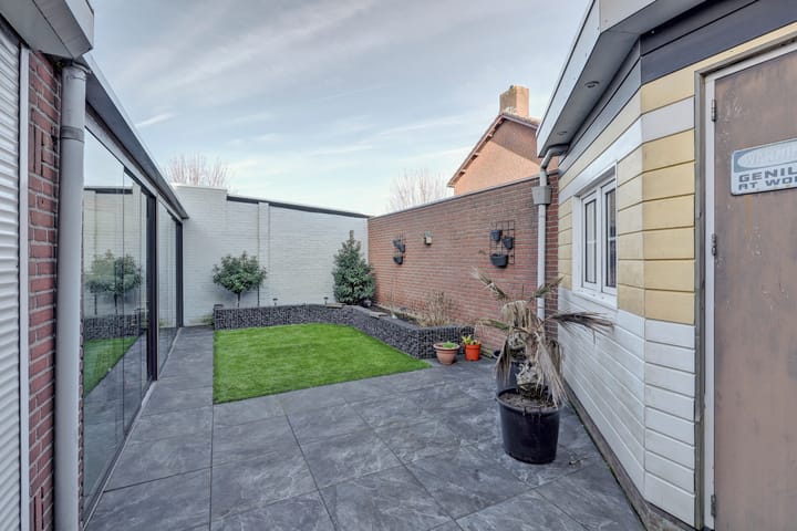 Foto 35 van Agter de hoven 3