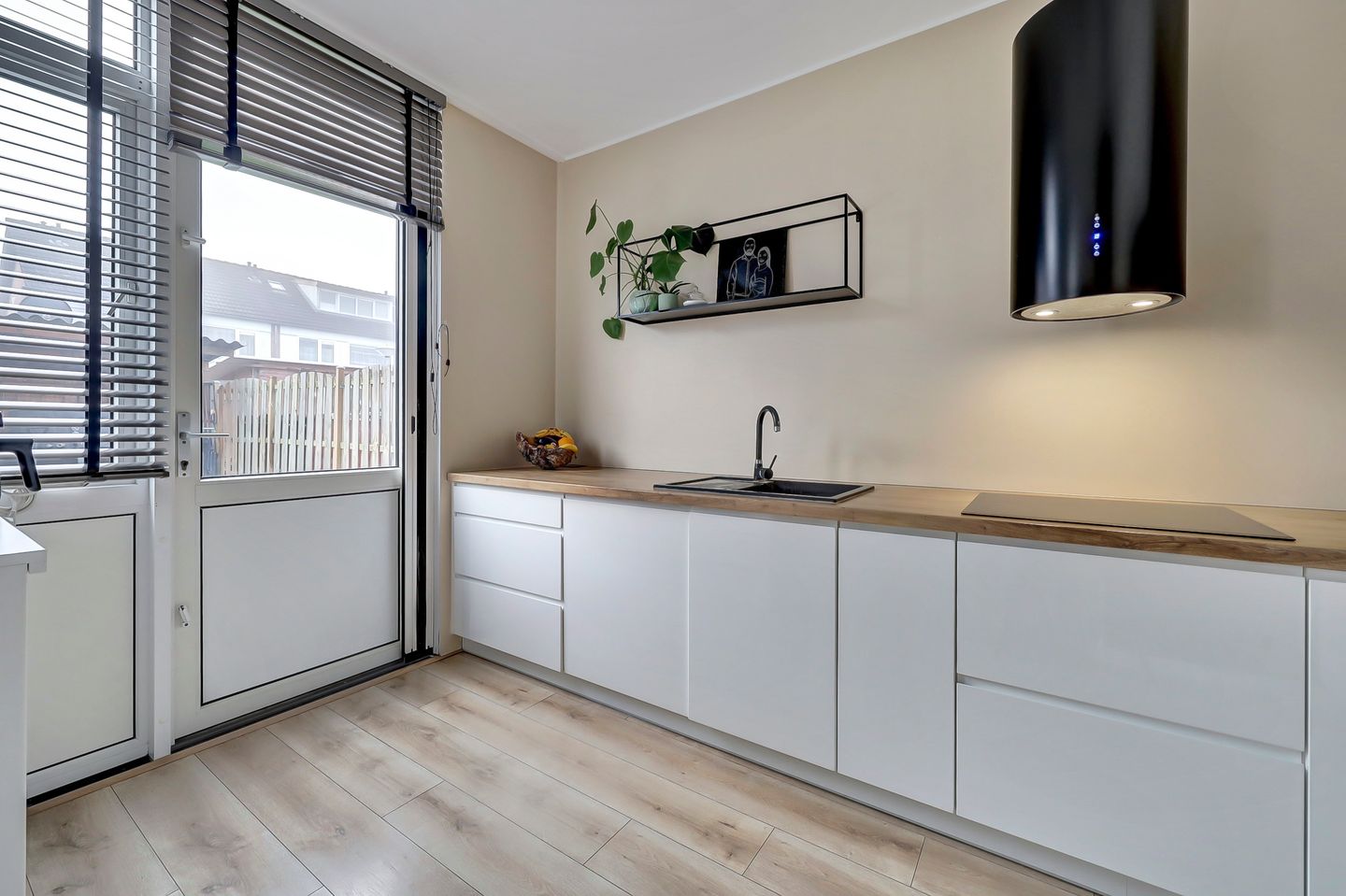 Foto 10 van Van Broekhuisenstraat 7