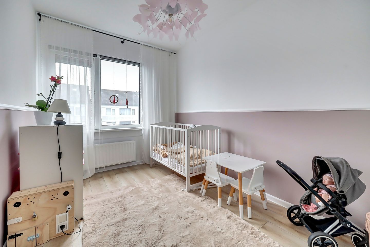 Foto 20 van Van Broekhuisenstraat 7