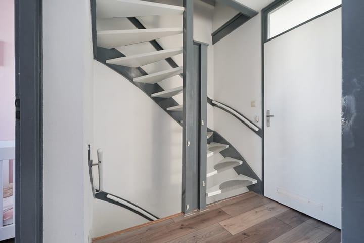 Foto 16 van Oostzeestraat 10