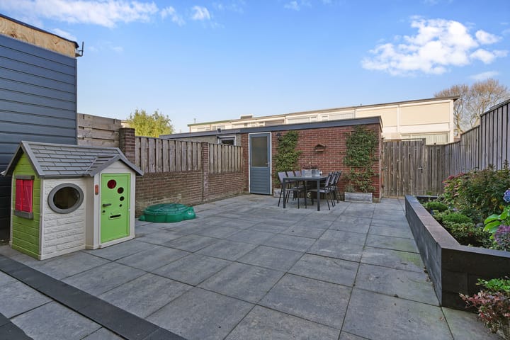 Foto 27 van Oostzeestraat 10