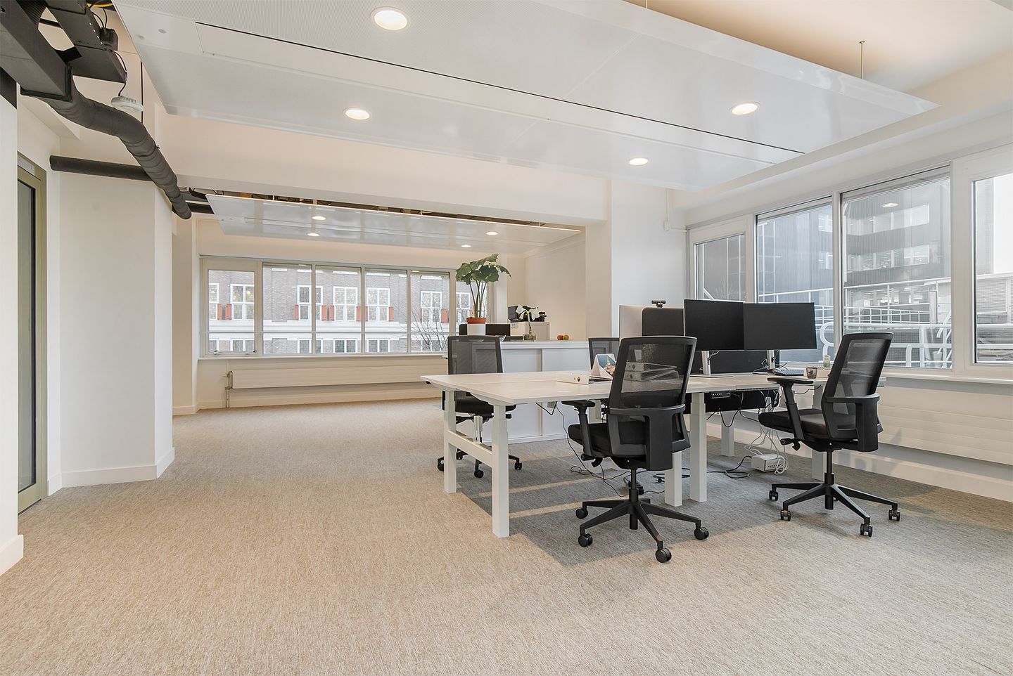 Bekijk foto 1 van Coolsingel 104