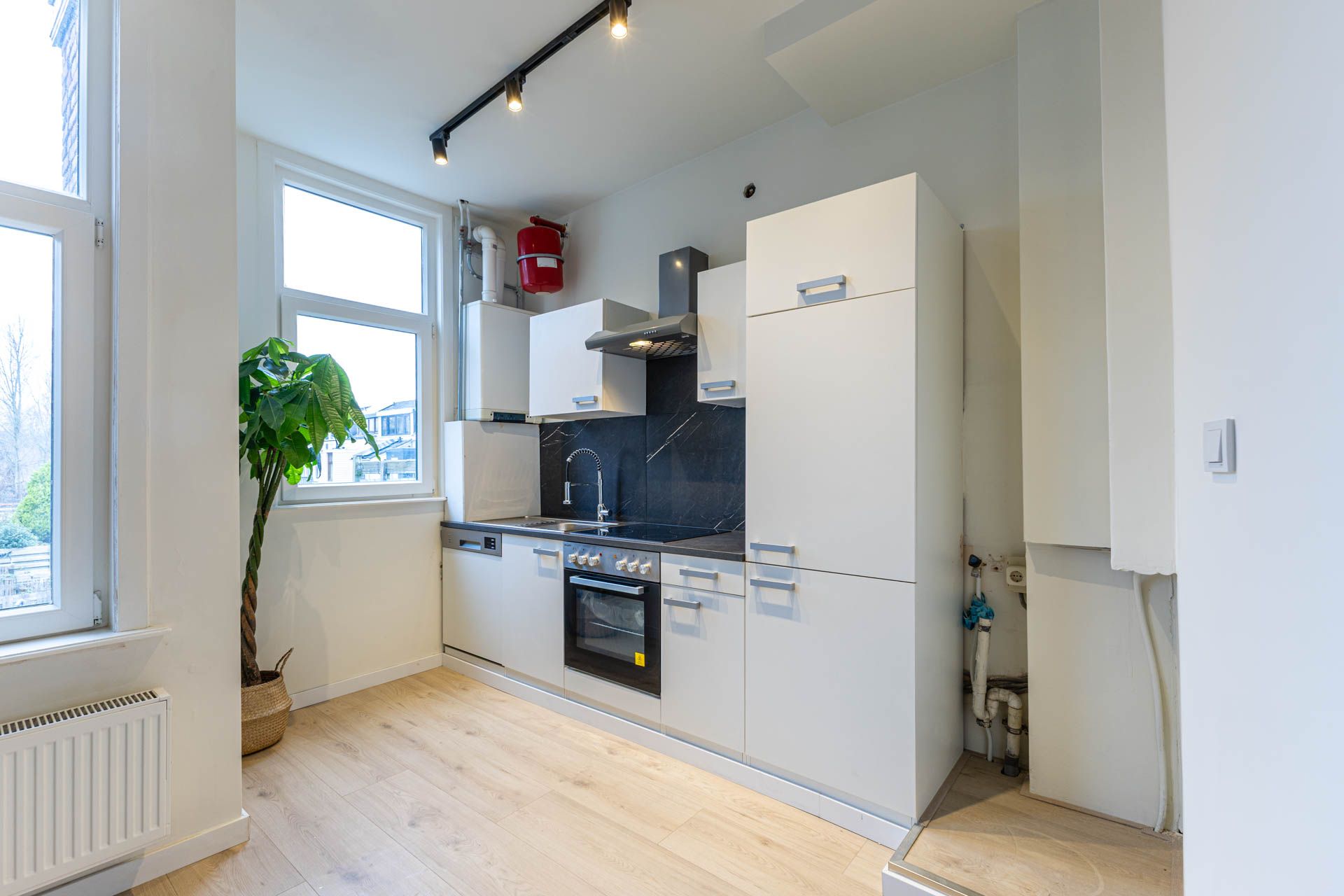 Photo 6 of Geervlietsestraat 10-A1