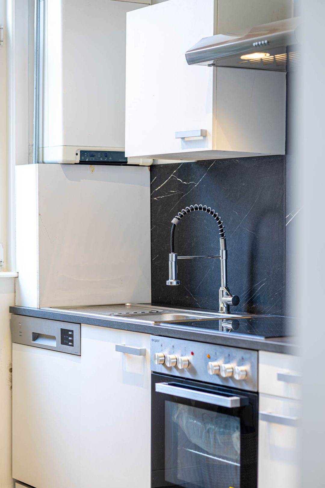 Photo 13 of Geervlietsestraat 10-A1