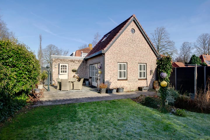 Foto 10 van Burg v Roijenstr West 31