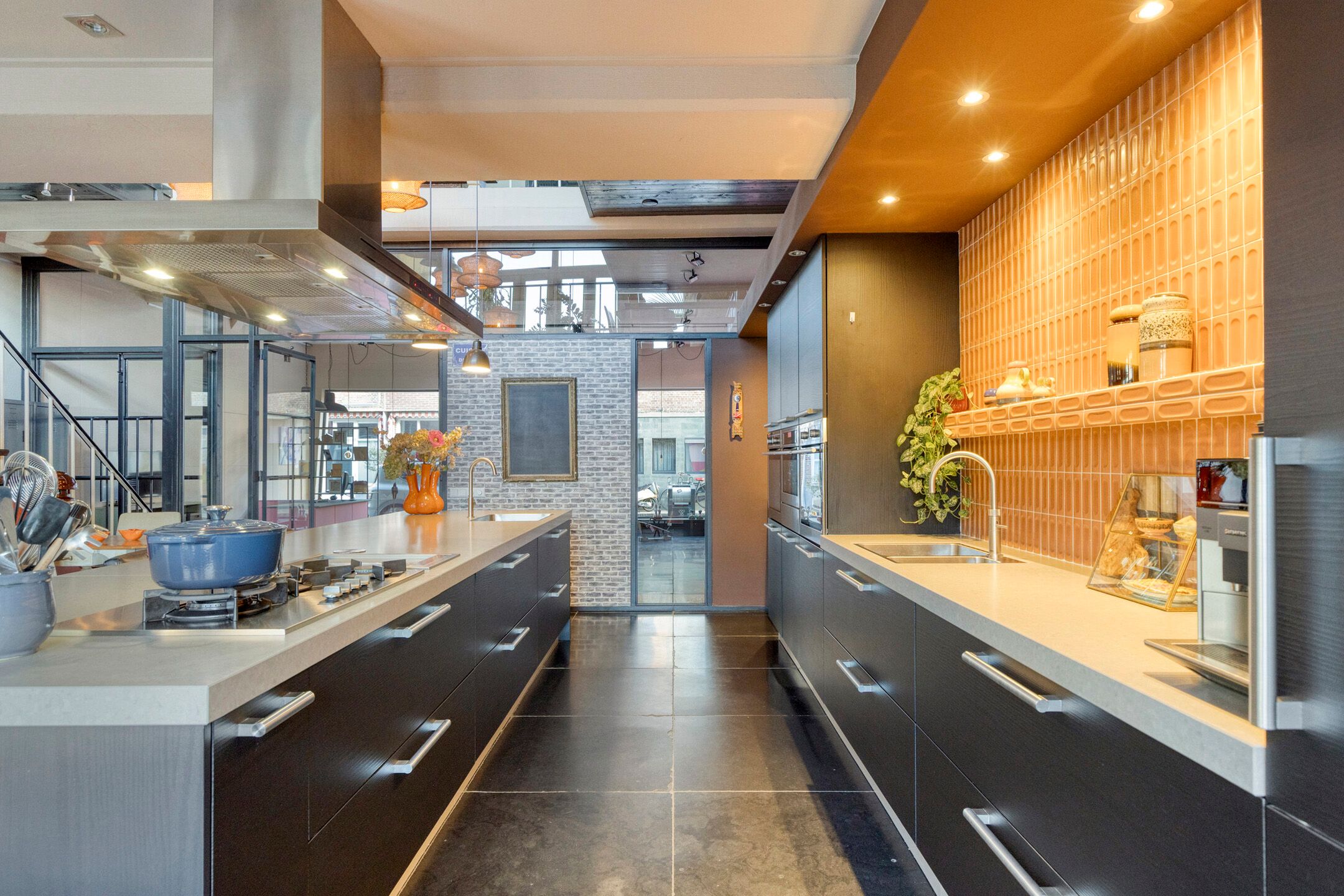 Photo 12 of Sint Domusstraat 58