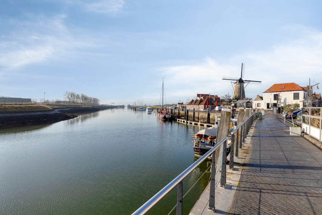 Photo 46 of Sint Domusstraat 58