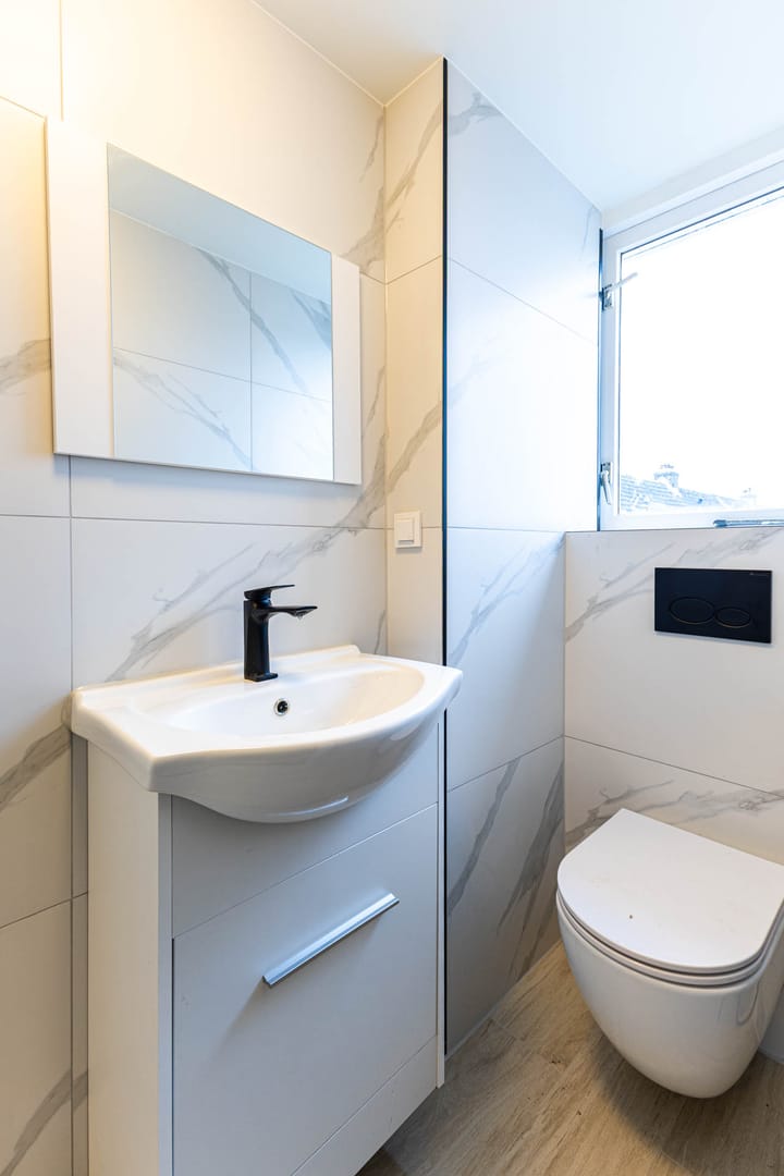 Photo 19 of Geervlietsestraat 10-A2