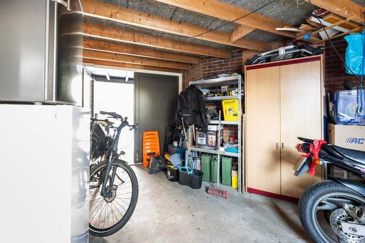 Photo 32 of Else Mauhsstraat 145