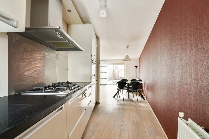 Foto 12 van Johanna Dekhuijzenstraat 16