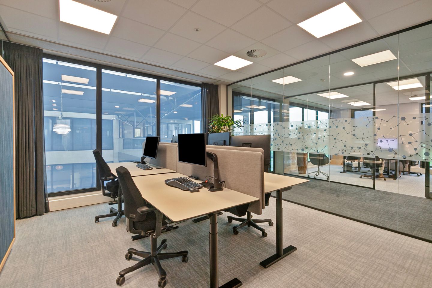 View photo 1 of Flemingweg 8