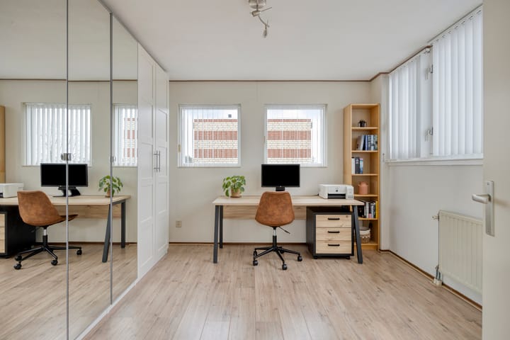 Photo 36 of Thorbeckelaan 172