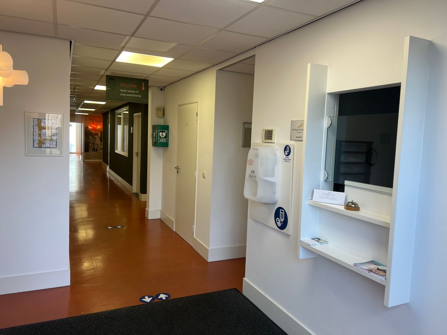 View photo 2 of Valendries 1