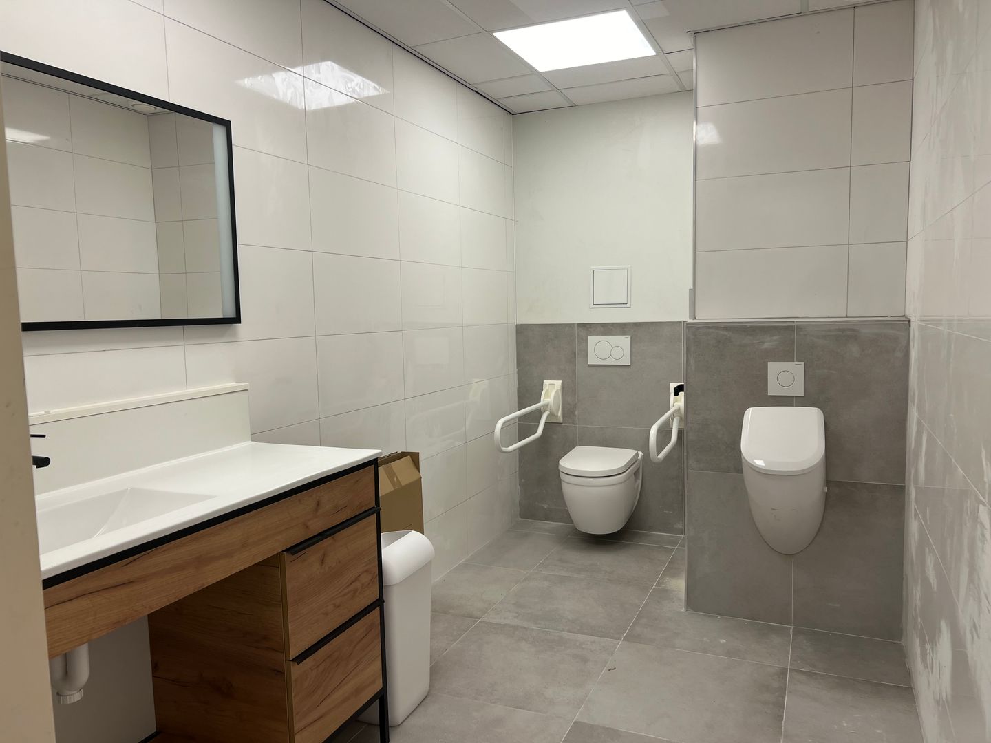 View photo 5 of Valendries 1