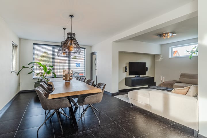 Photo 2 of Novaliastraat 3