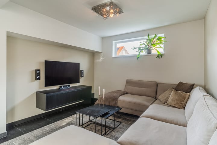 Photo 8 of Novaliastraat 3