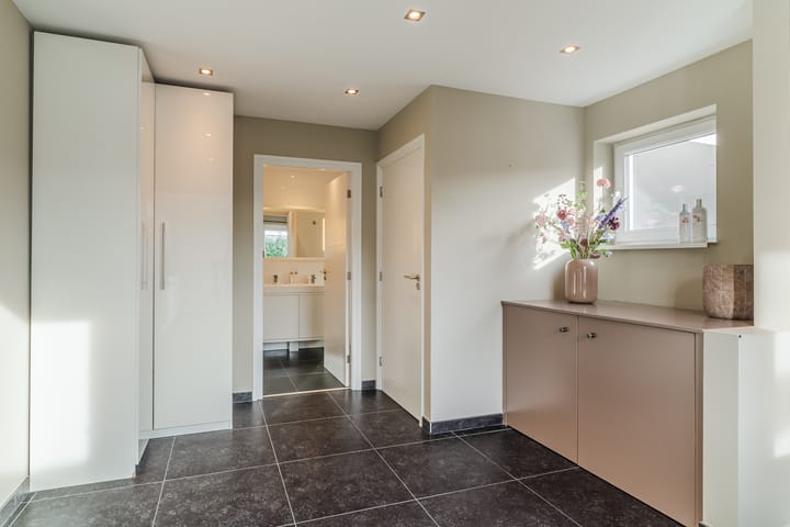 Photo 25 of Novaliastraat 3