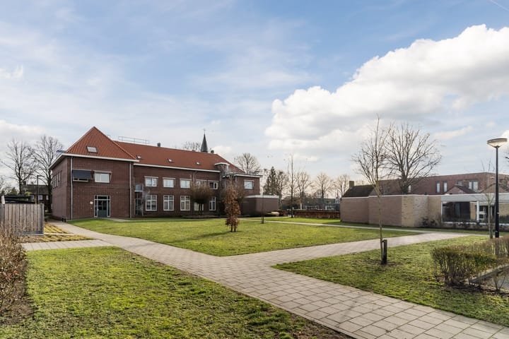 Photo 72 of Novaliastraat 3