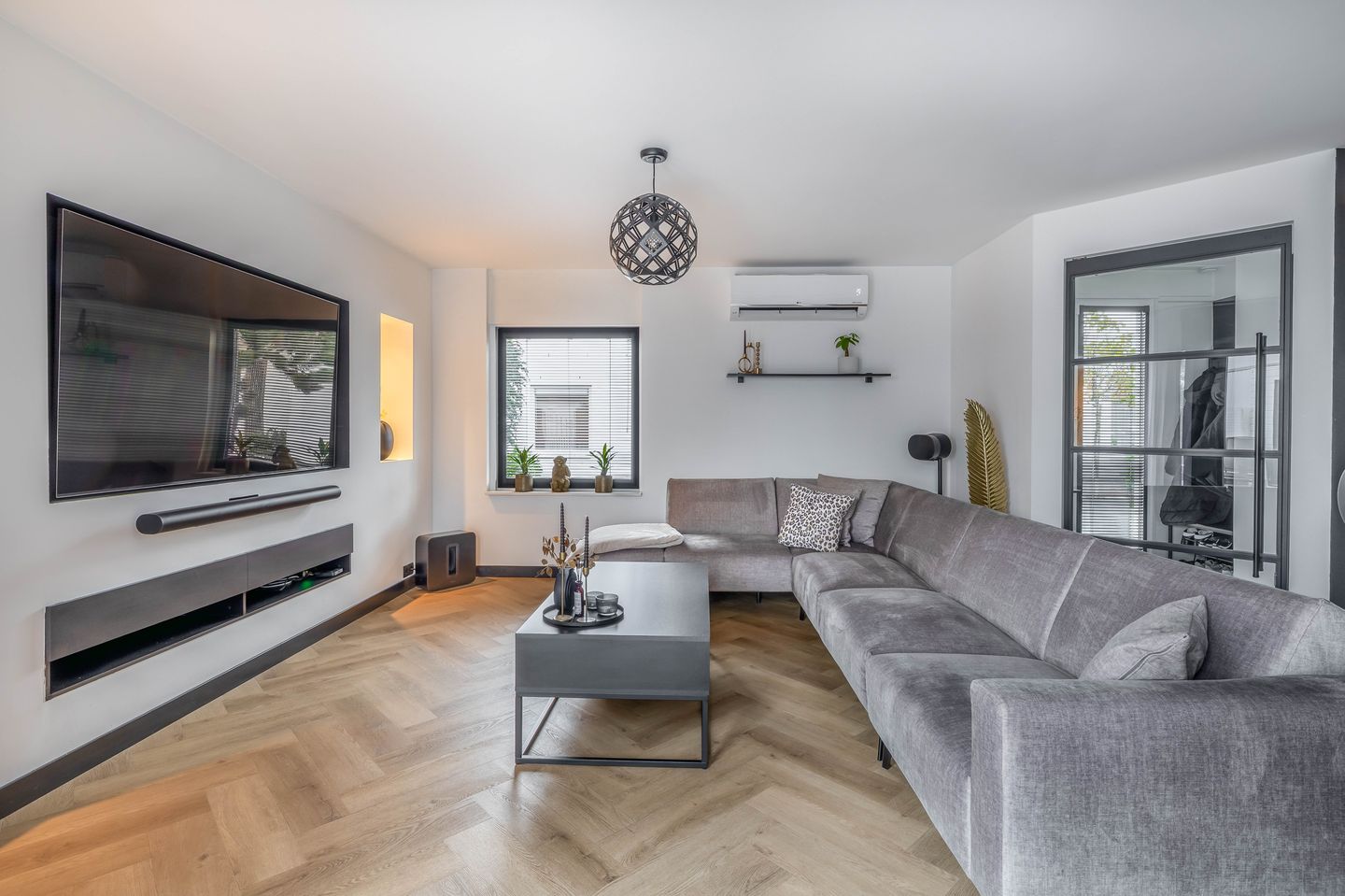 Photo 10 of Monteverdistraat 104