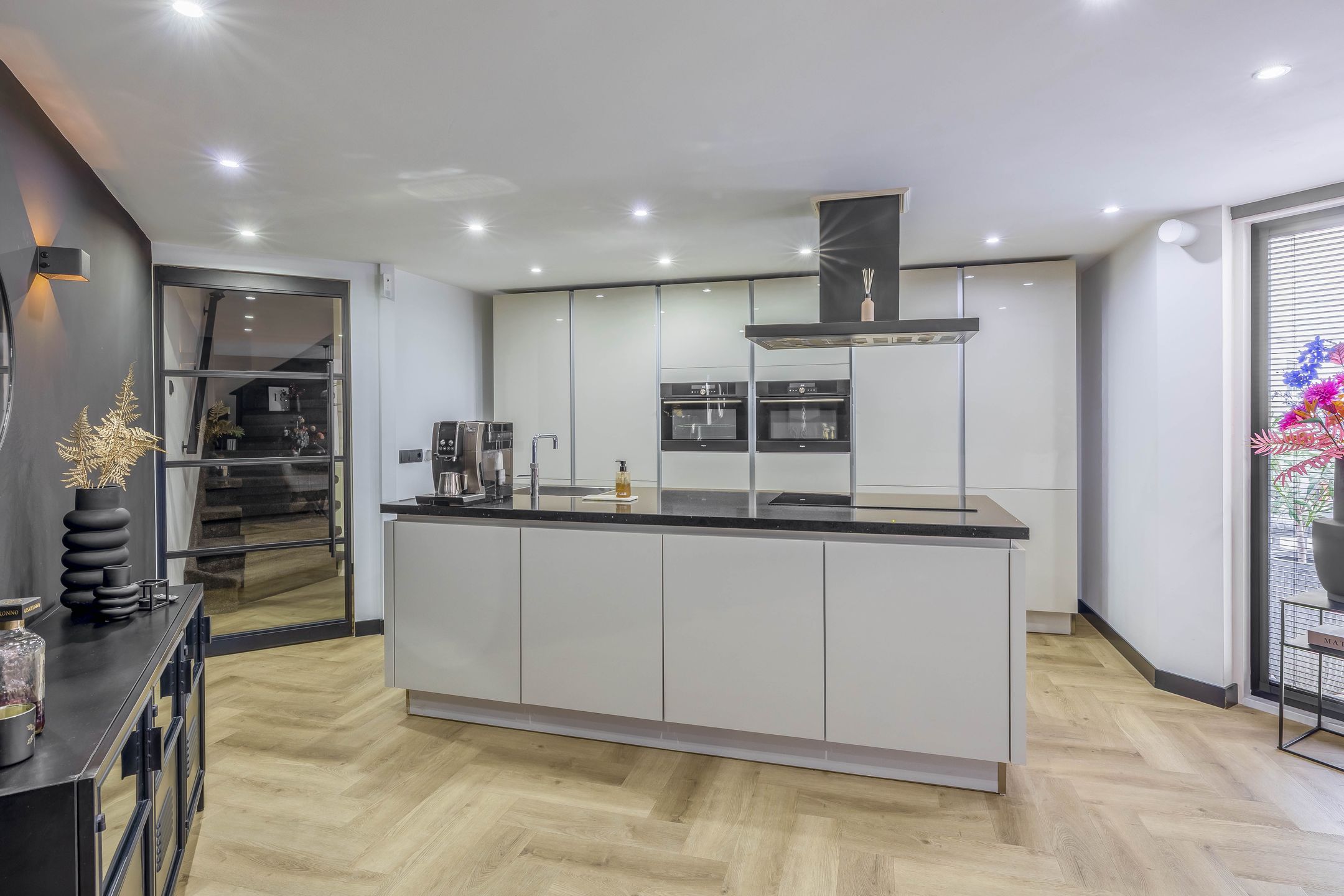 Photo 18 of Monteverdistraat 104