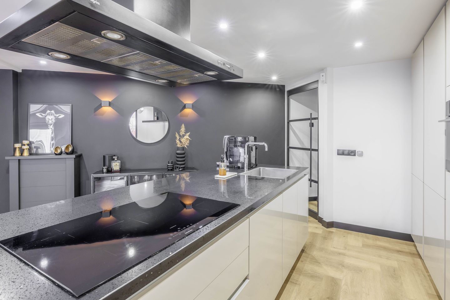 Photo 20 of Monteverdistraat 104