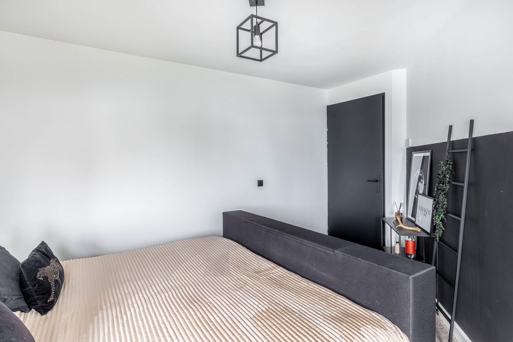 Photo 33 of Monteverdistraat 104