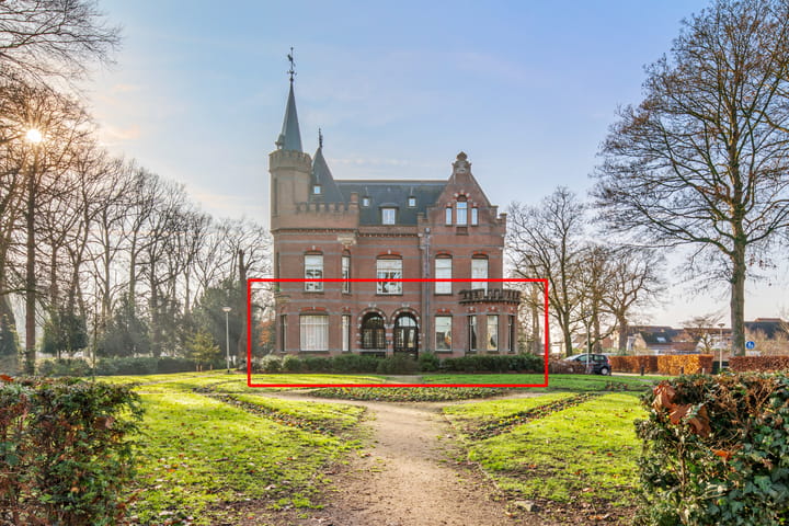 Burgerhoutsestraat 12, Roosendaal